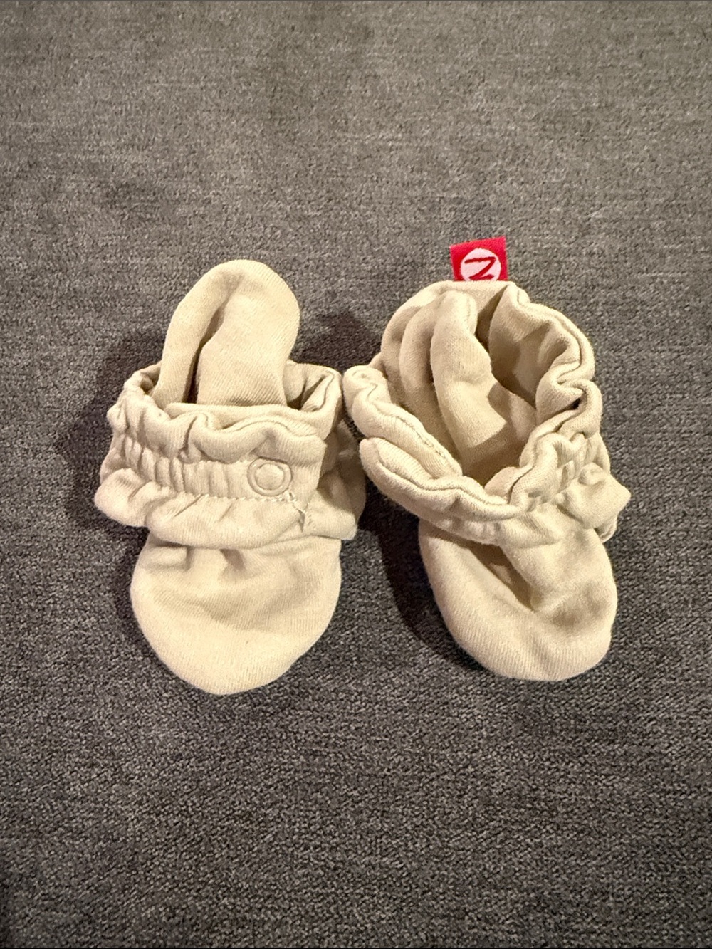Zutano Cream Ruffle Cuff Baby Booties